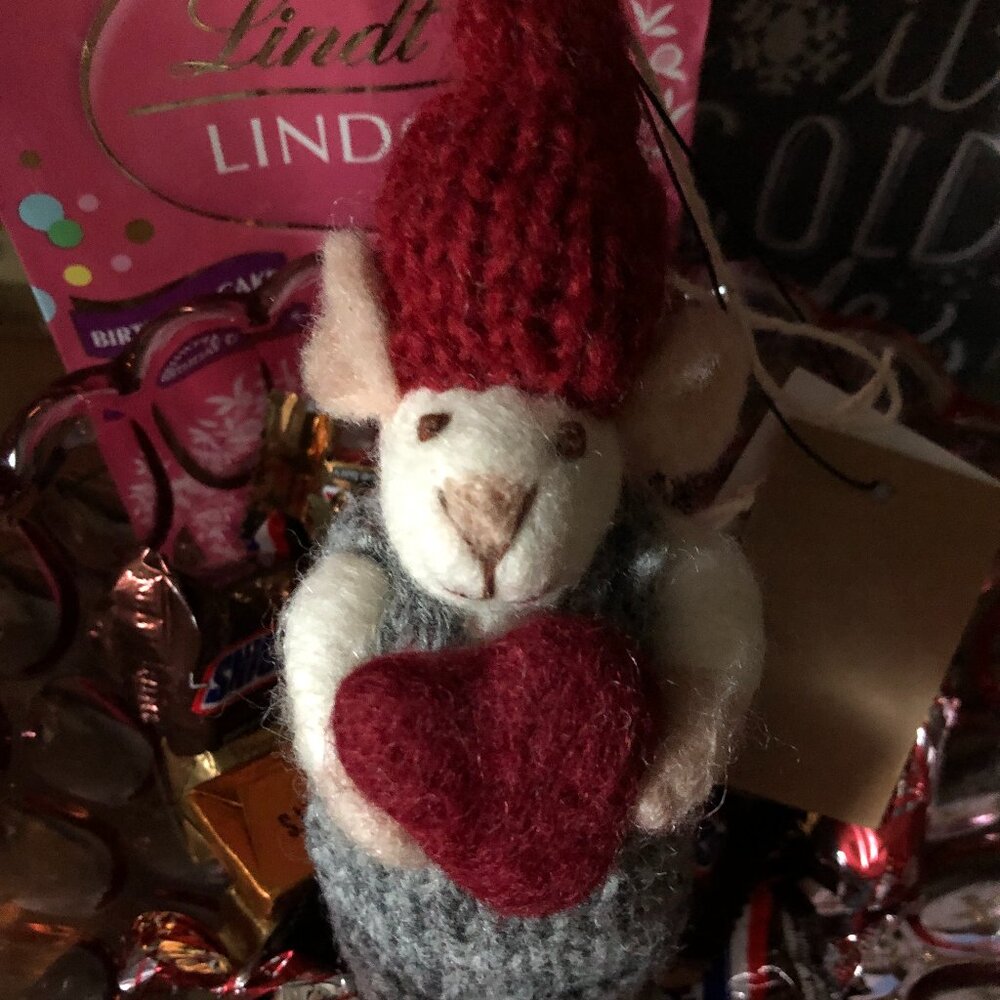 NWT ÉN GRY & SIF Woolen Mouse With Heart and Love Doll/Ornament